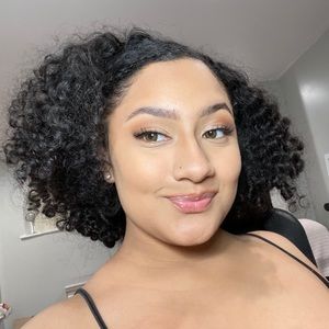 Meet your Posher, Bethany